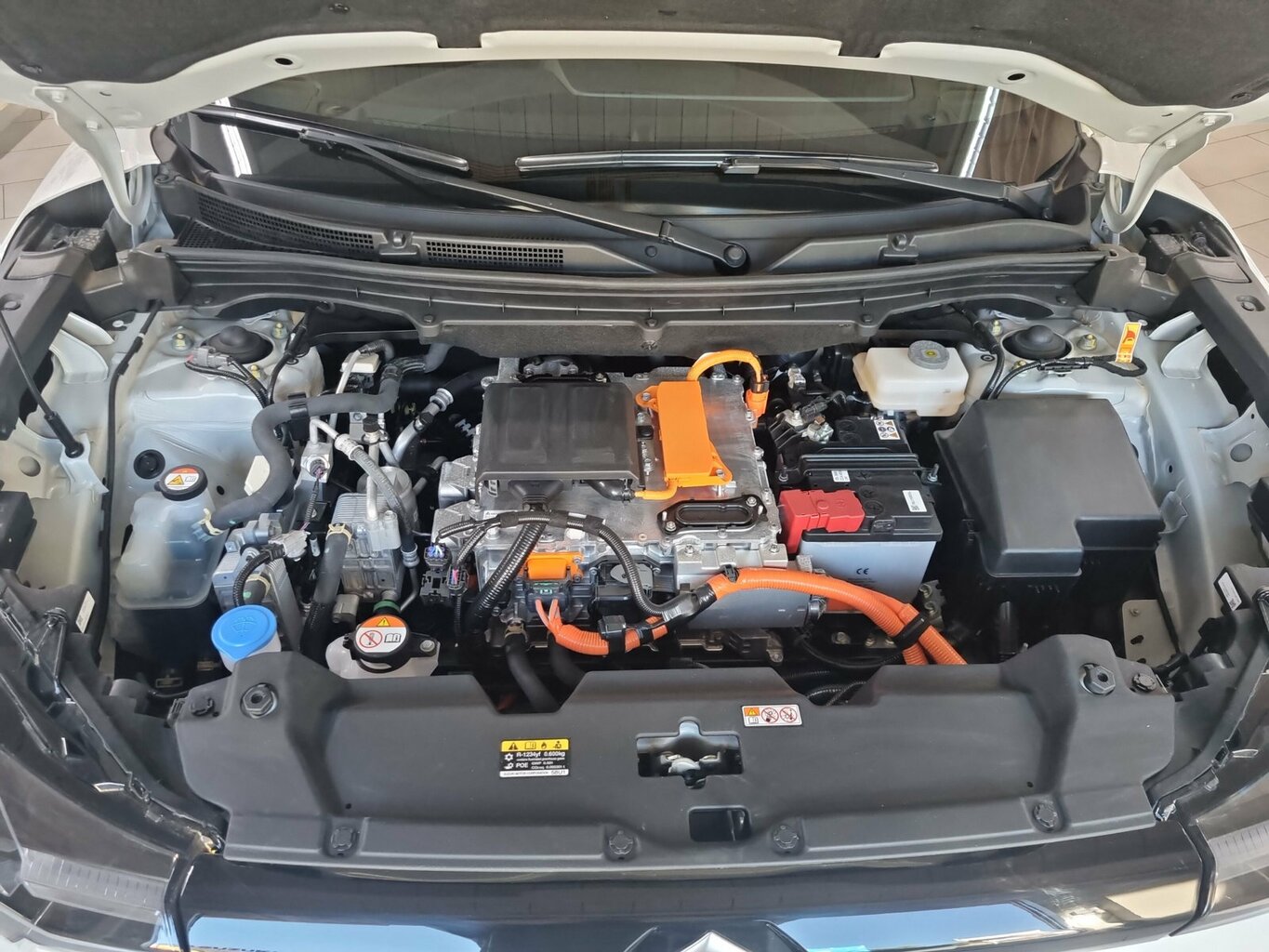 Fahrzeugabbildung Suzuki e VITARA 106 kW eAxle Club (49 kWh)...