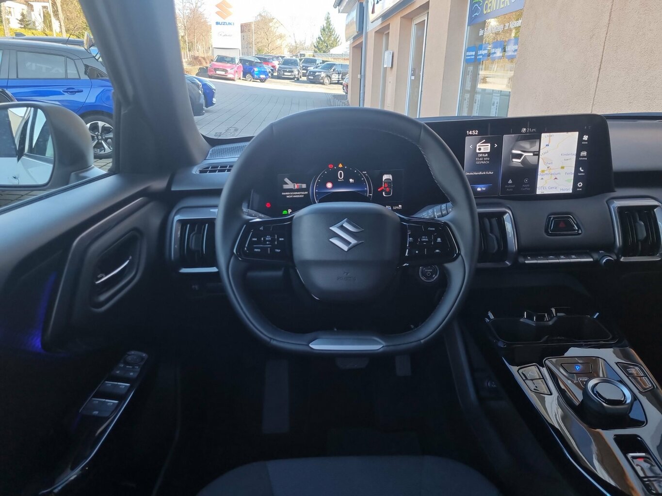 Fahrzeugabbildung Suzuki e VITARA 106 kW eAxle Club (49 kWh)...