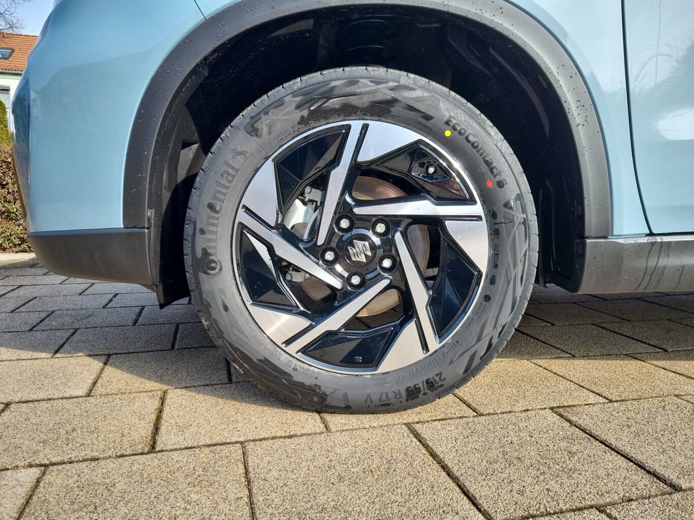 Fahrzeugabbildung Suzuki Vitara 1.4 Comfort+ 4x4 Hybrid