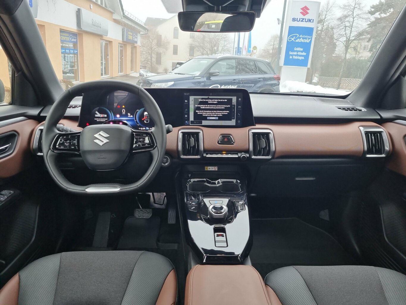 Fahrzeugabbildung Suzuki e VITARA 135 kW eAxle Allgrip-e Comfort+...