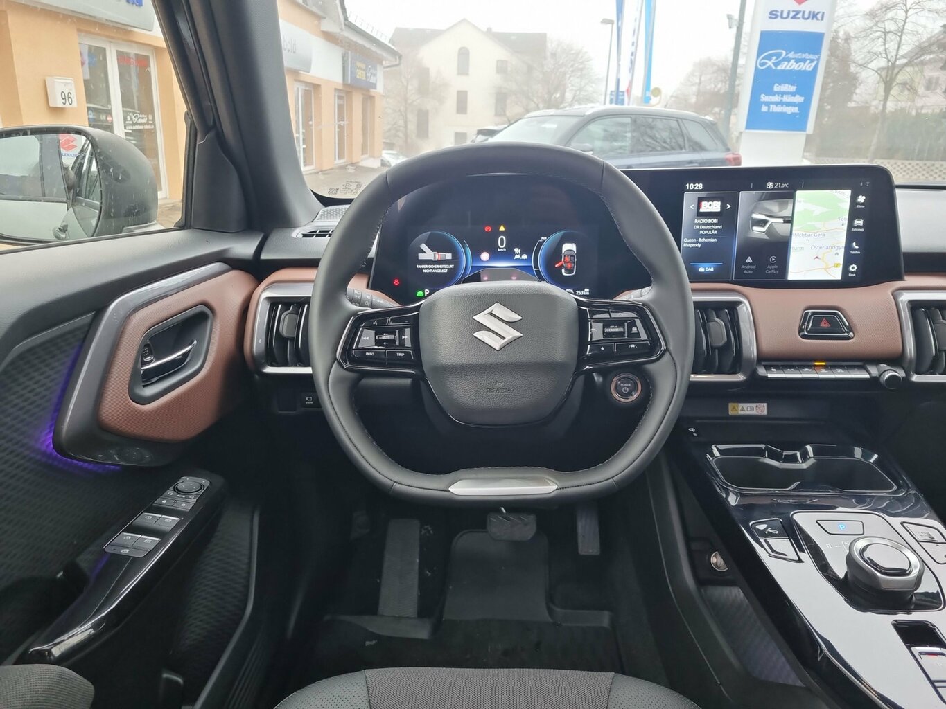 Fahrzeugabbildung Suzuki e VITARA 135 kW eAxle Allgrip-e Comfort+...