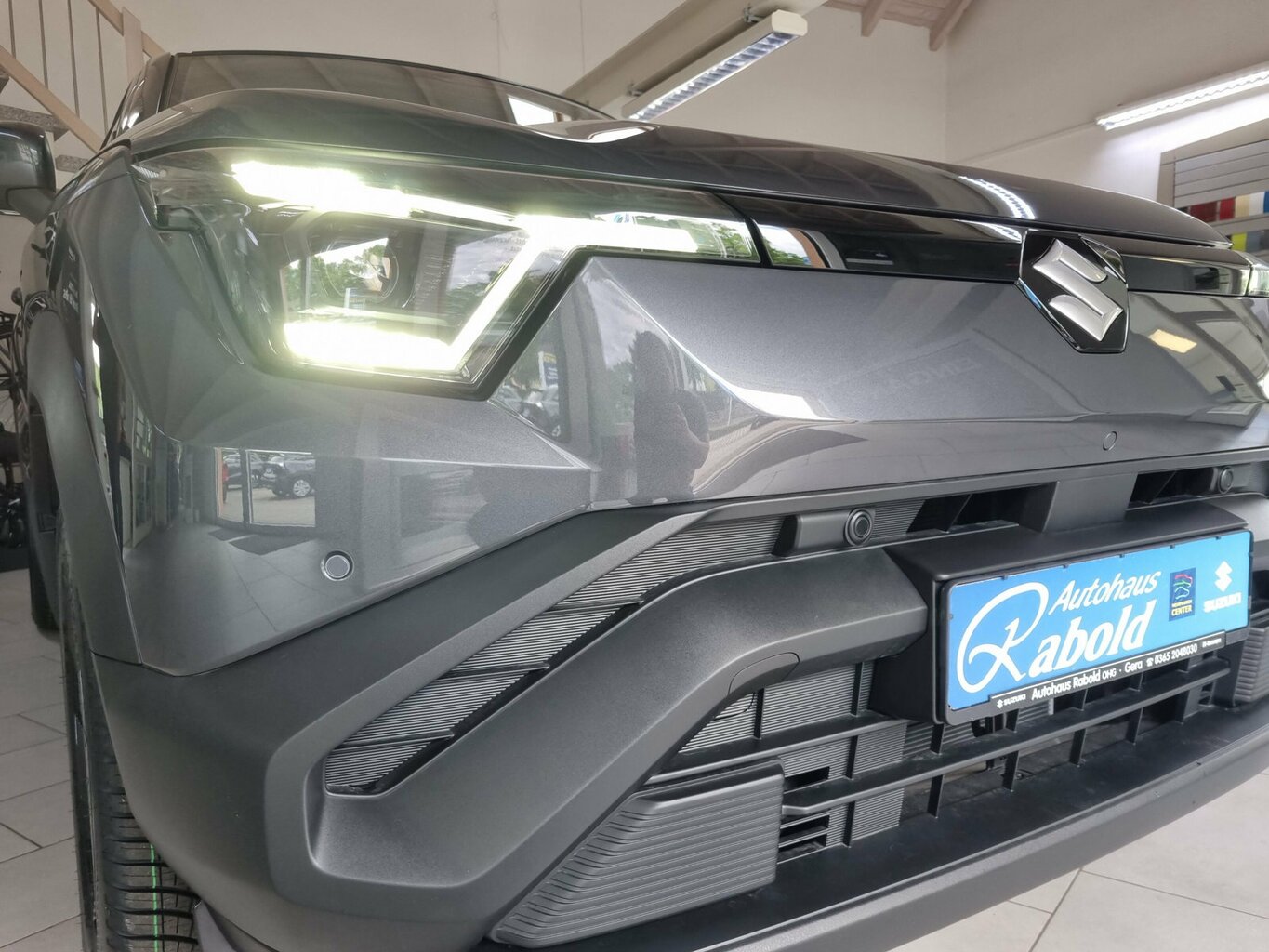 Fahrzeugabbildung Suzuki e VITARA 128 kW eAxle Comfort+*8 Jahre Garantie*...