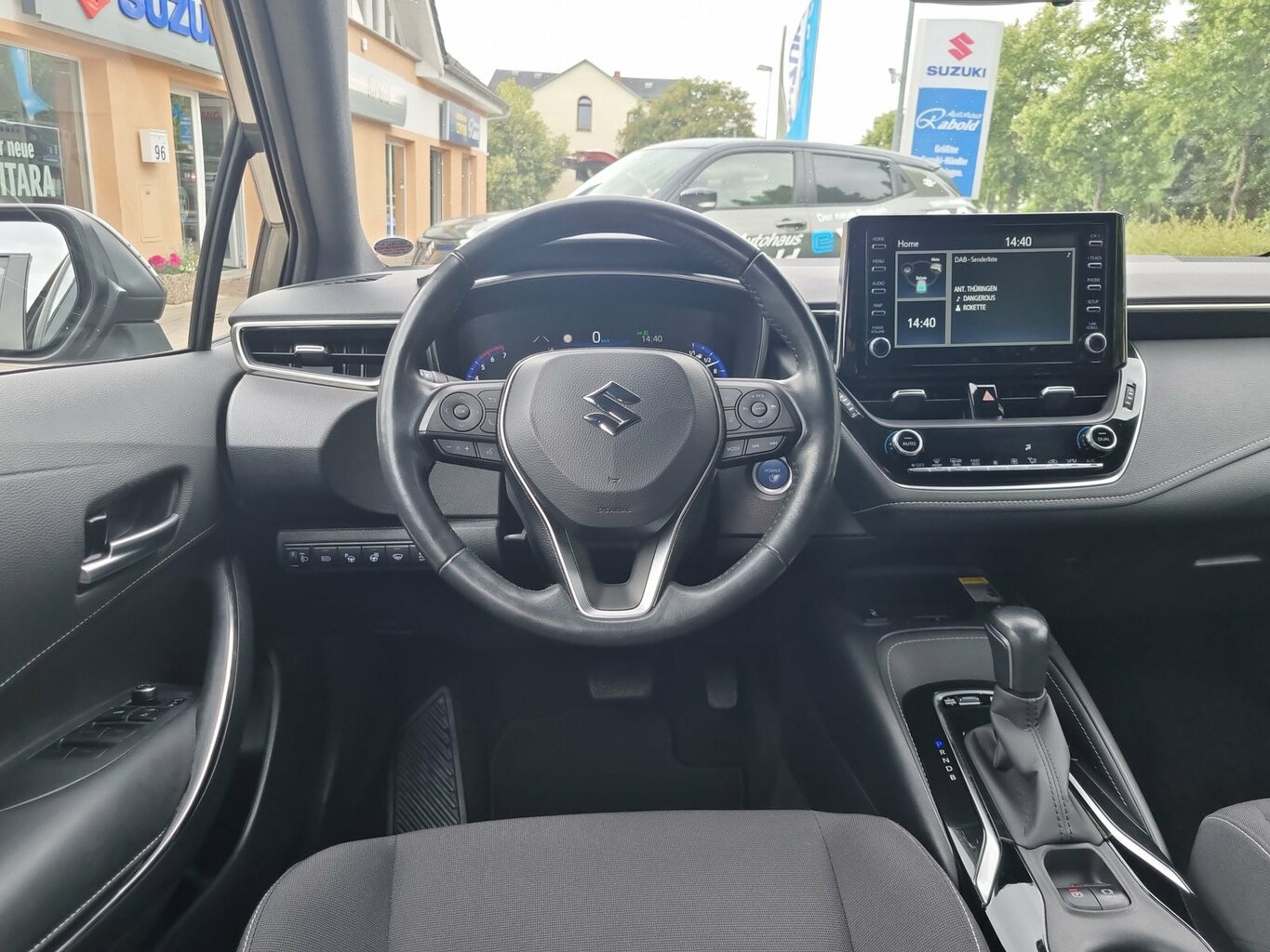 Fahrzeugabbildung Suzuki Swace Automatik *Garantie bis 11/2029*...