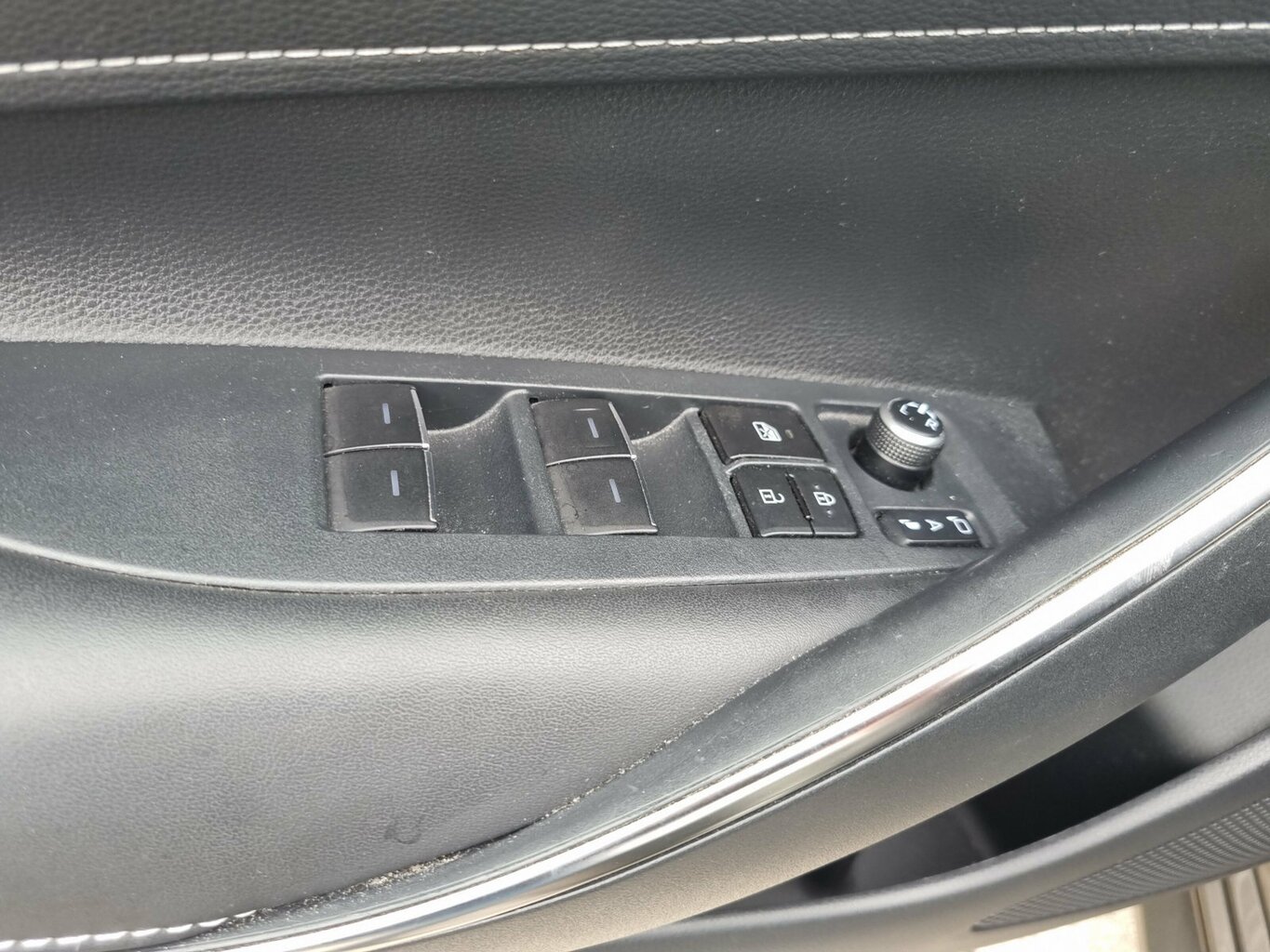 Fahrzeugabbildung Suzuki Swace Automatik *Garantie bis 11/2029*...