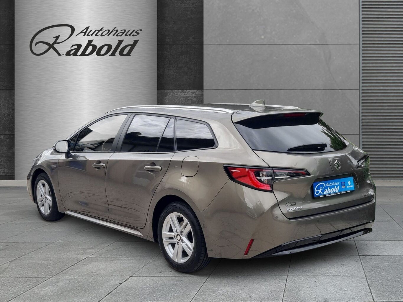 Fahrzeugabbildung Suzuki Swace Automatik *Garantie bis 11/2029*...
