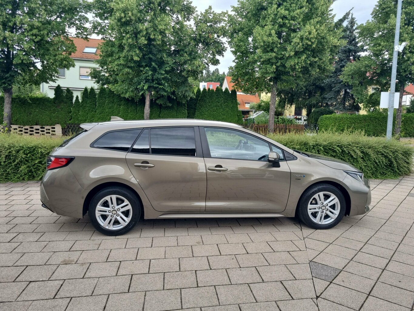 Fahrzeugabbildung Suzuki Swace Automatik *Garantie bis 11/2029*...