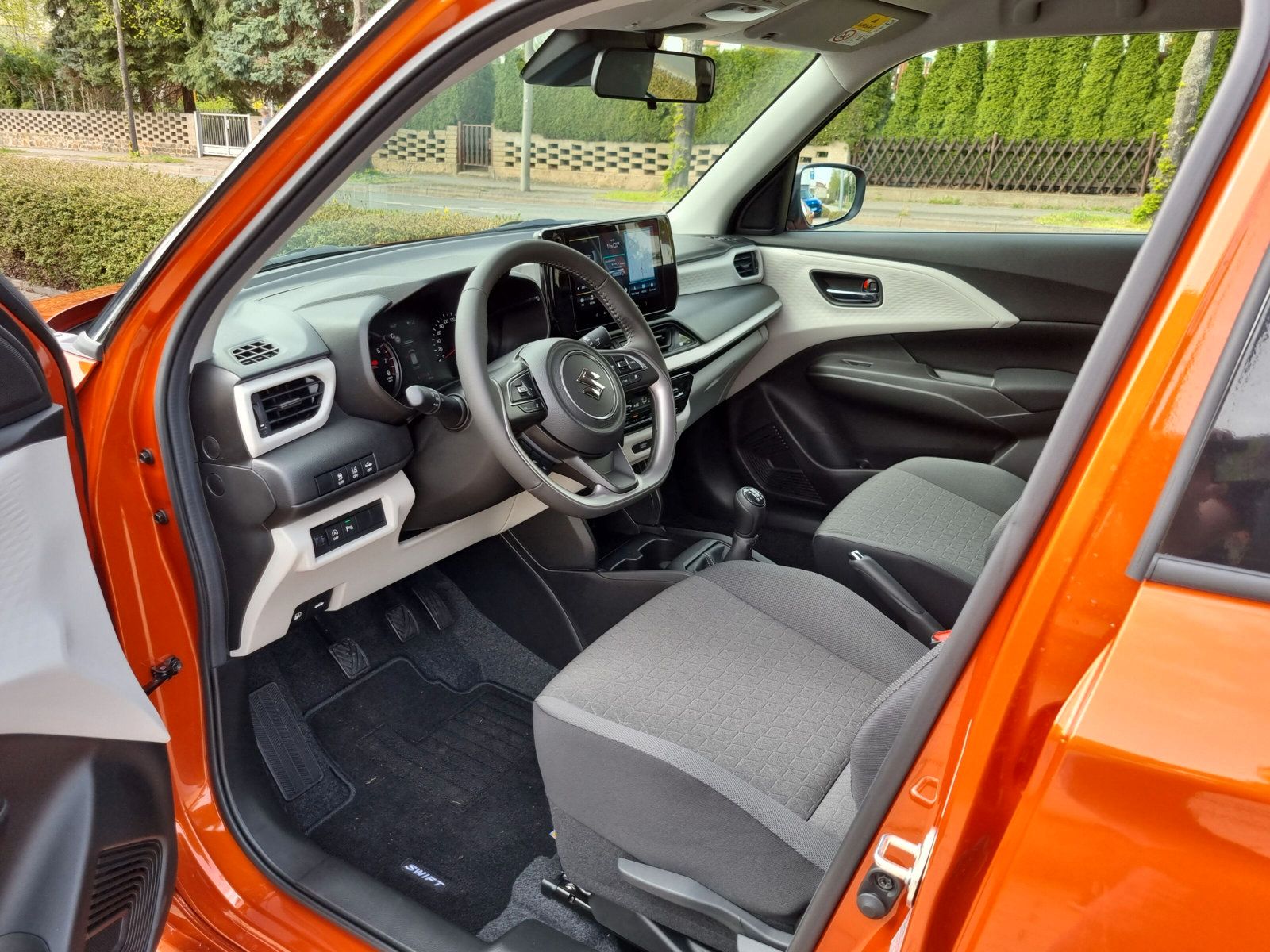 Fahrzeugabbildung Suzuki Swift Comfort Modell 2024 *SOFORT*