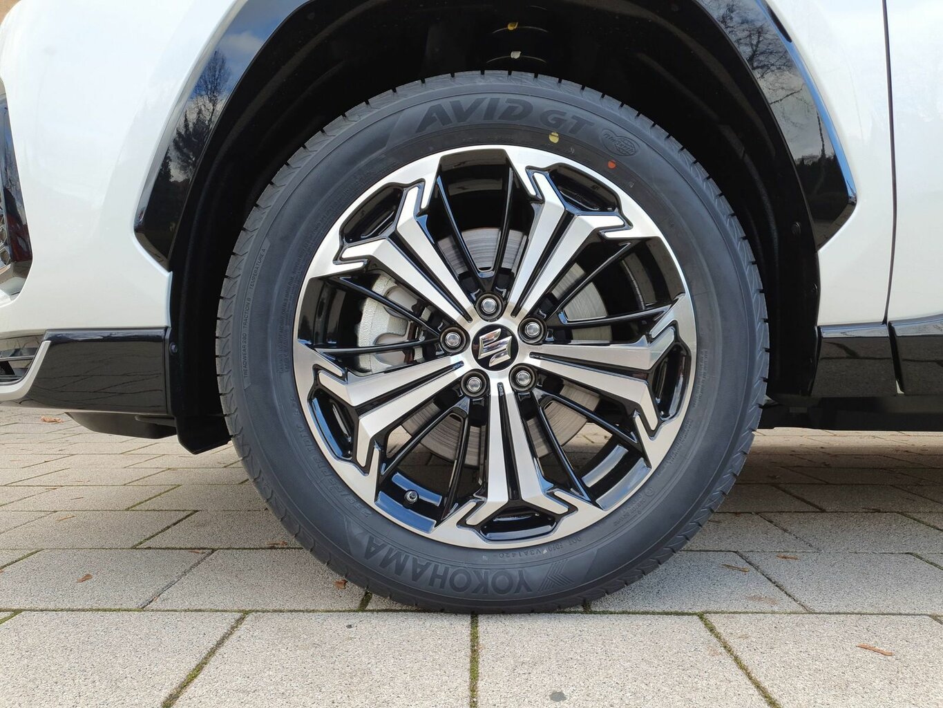 Fahrzeugabbildung Suzuki Across 2.5 Plug-In Hybrid Vorführwagen