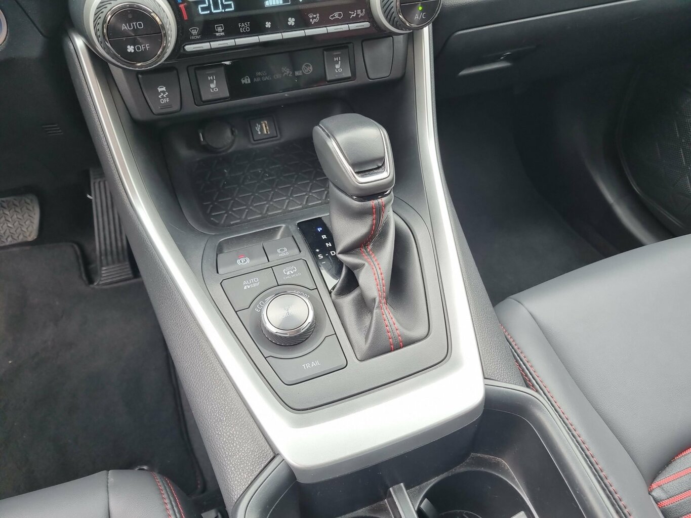 Fahrzeugabbildung Suzuki Across 2.5 Plug-In Hybrid Vorführwagen
