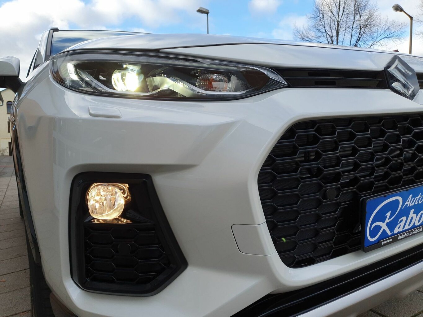 Fahrzeugabbildung Suzuki Across 2.5 Plug-In Hybrid Vorführwagen