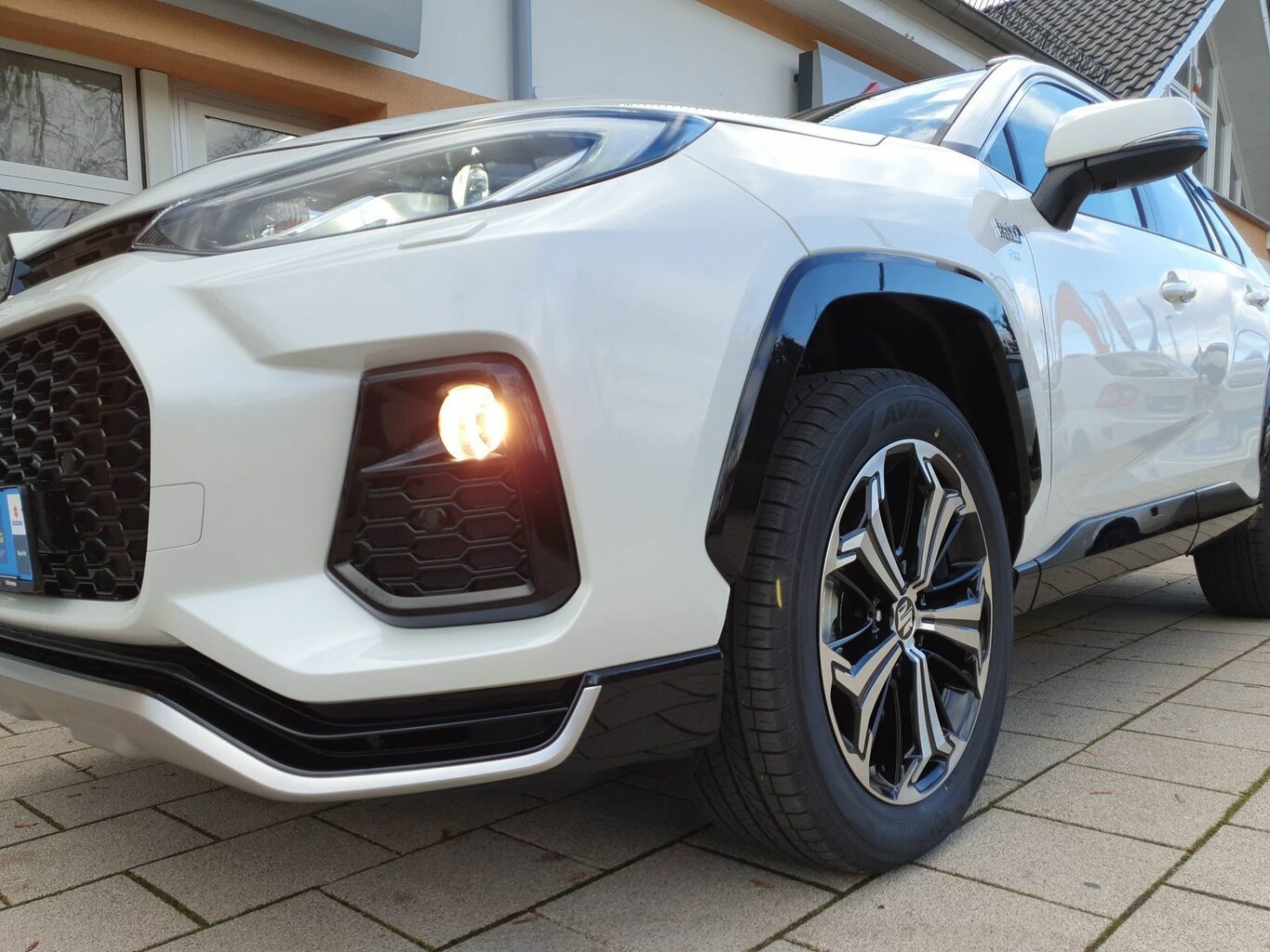 Fahrzeugabbildung Suzuki Across 2.5 Plug-In Hybrid Vorführwagen