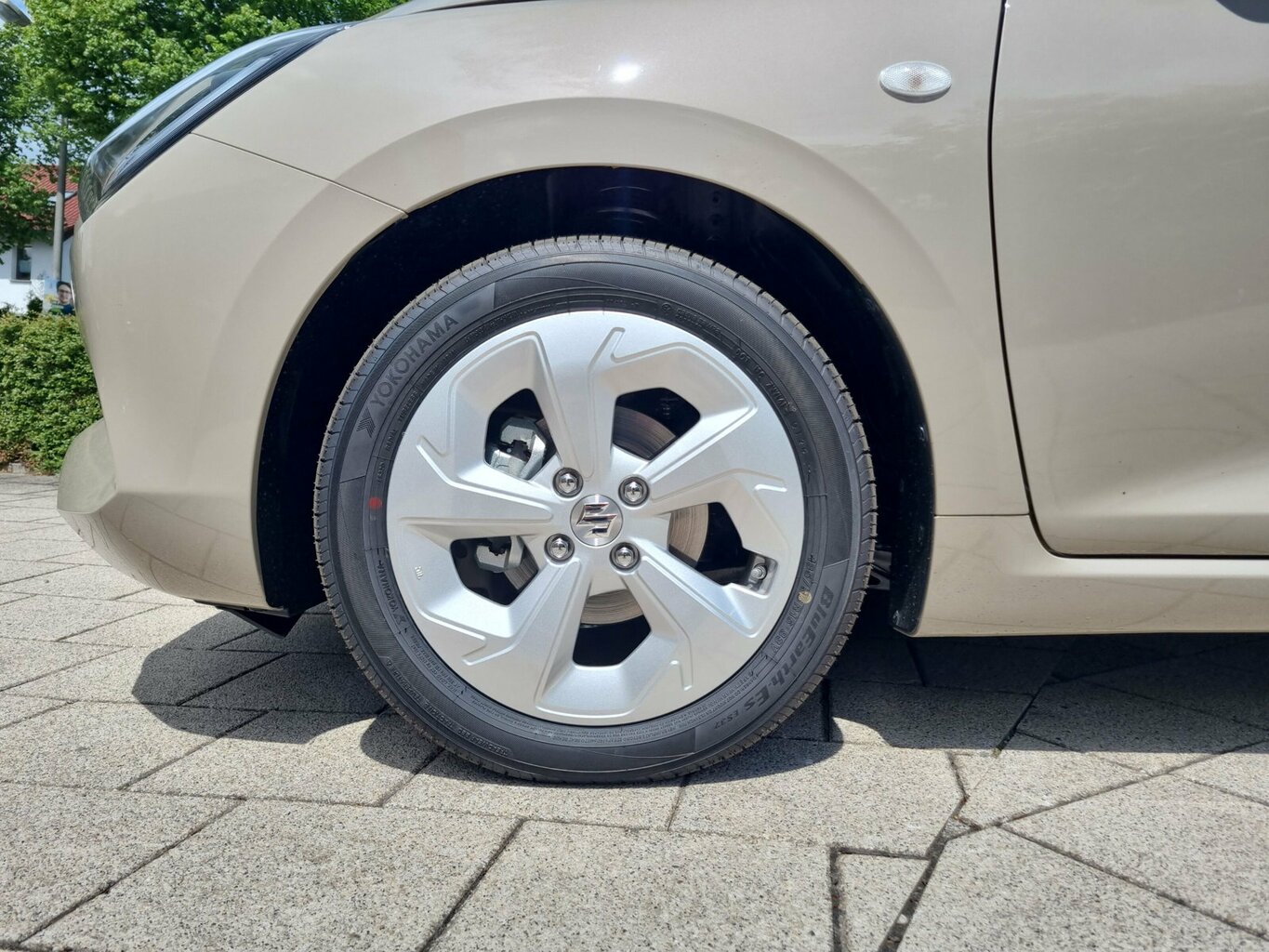 Fahrzeugabbildung Suzuki Swift Comfort *Navi* *PDC* *Kamera*