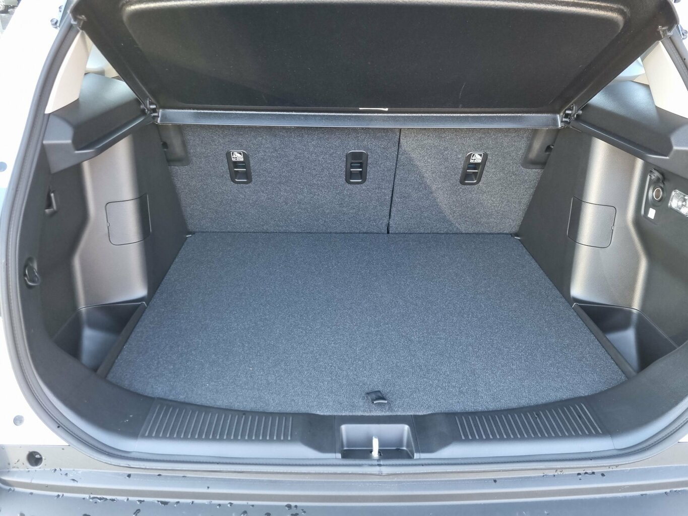 Fahrzeugabbildung Suzuki S-Cross *Navigation* *PDC* *Kamera*