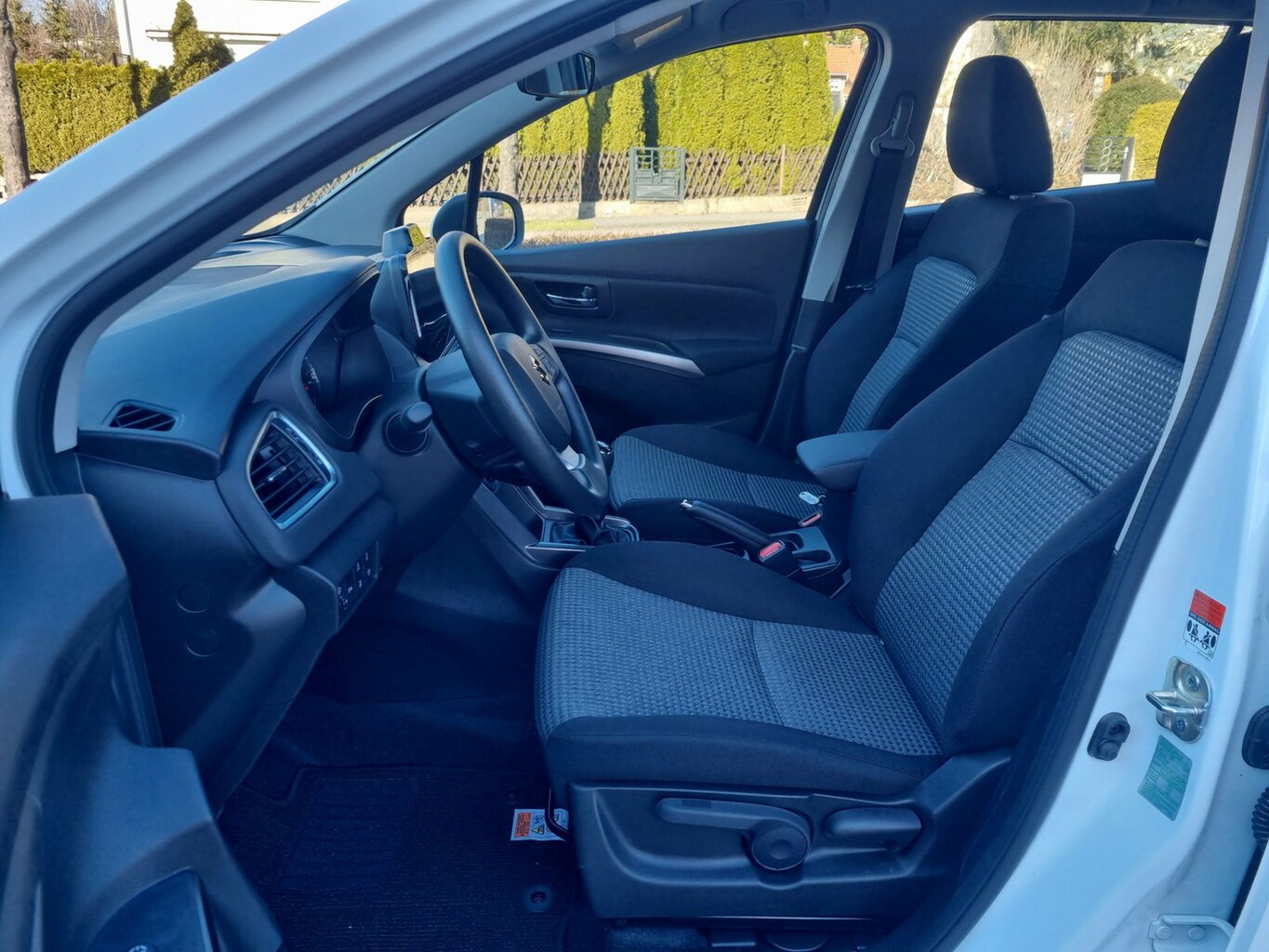 Fahrzeugabbildung Suzuki S-Cross *Navigation* *PDC* *Kamera*
