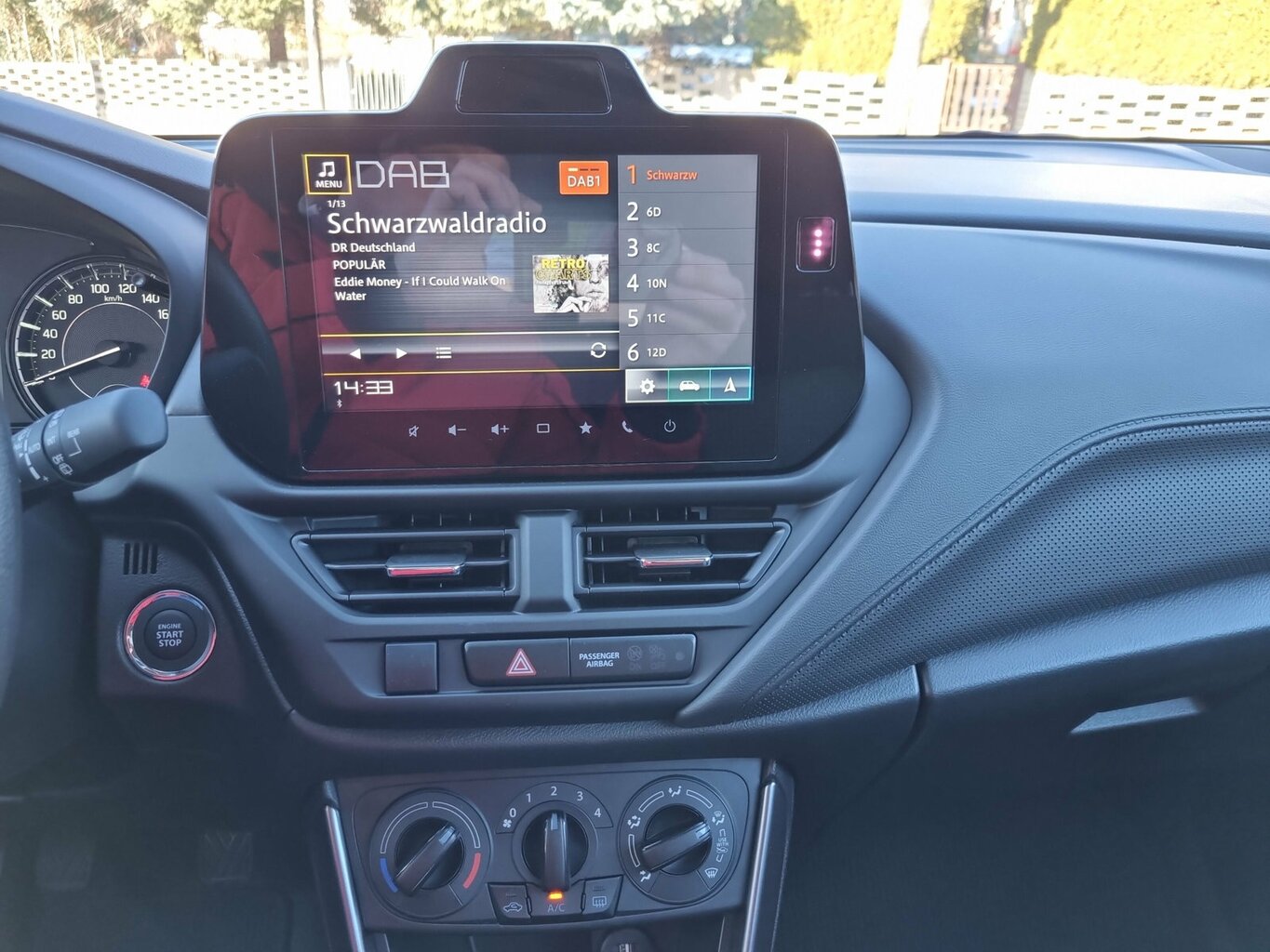 Fahrzeugabbildung Suzuki S-Cross *Navigation* *PDC* *Kamera*