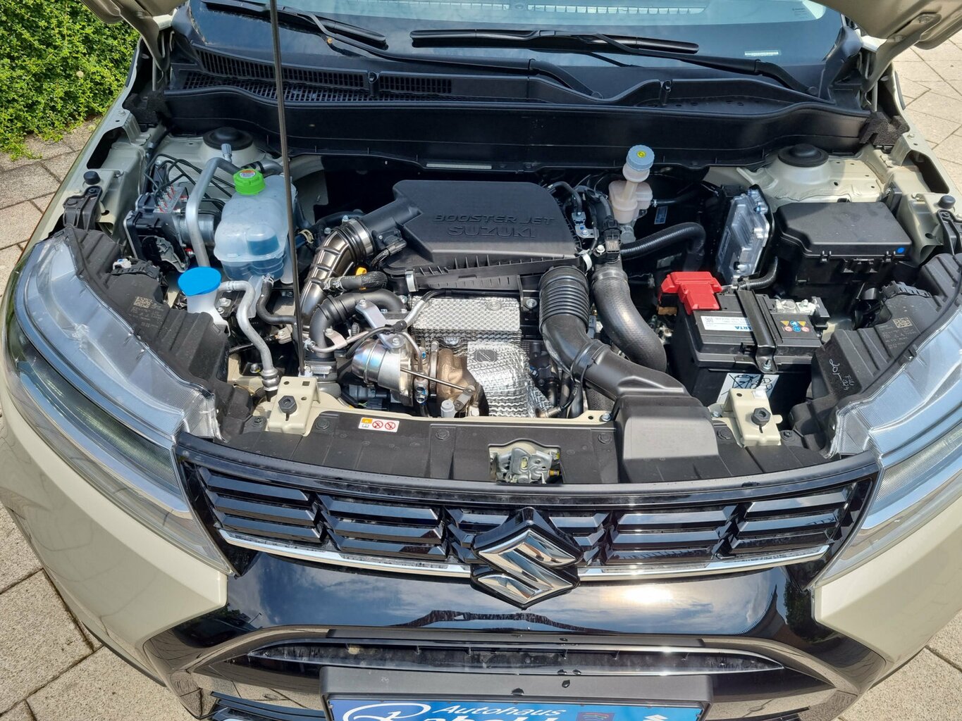 Fahrzeugabbildung Suzuki Vitara 1.4 Comfort+ X-ITE | 8 Jahre Garantie...