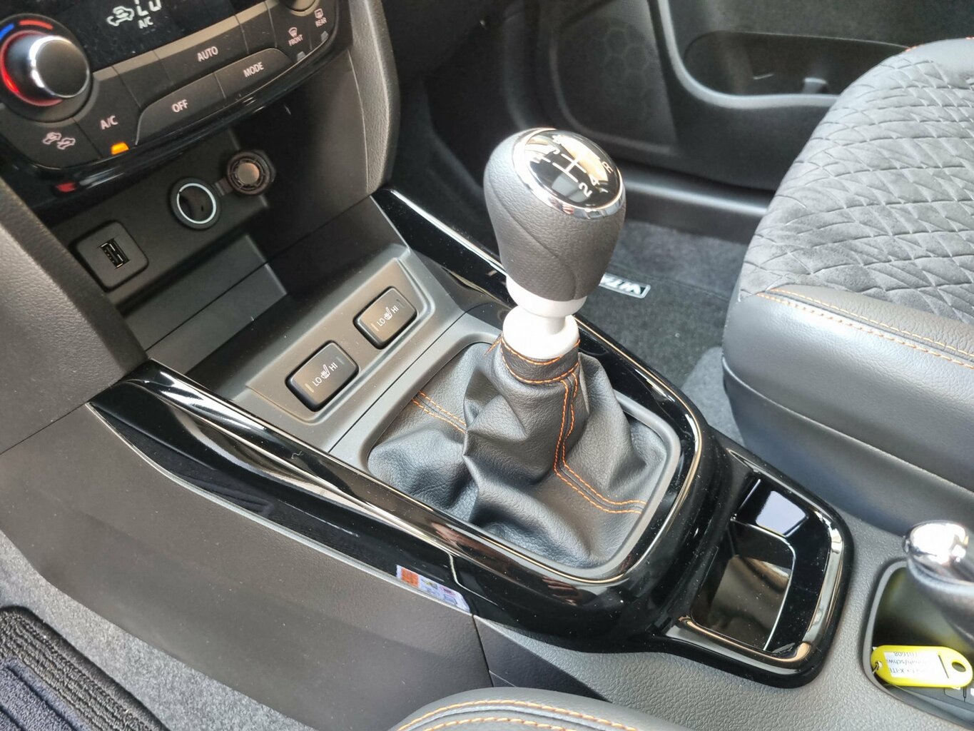 Fahrzeugabbildung Suzuki Vitara 1.4 Comfort+ X-ITE | 8 Jahre Garantie...