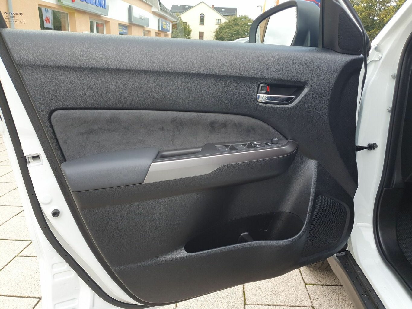 Fahrzeugabbildung Suzuki Vitara Comfort+ *Automatik* 4X4 *1. Hand*...