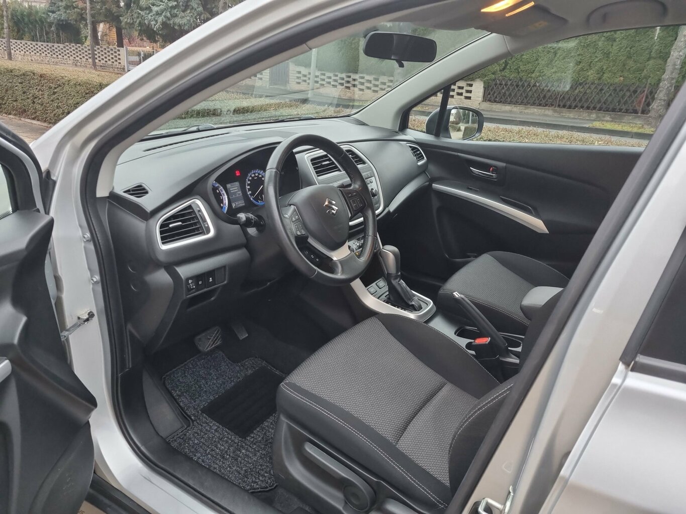 Fahrzeugabbildung Suzuki SX4 S-Cross Comfort *2. Hand* Automatik...