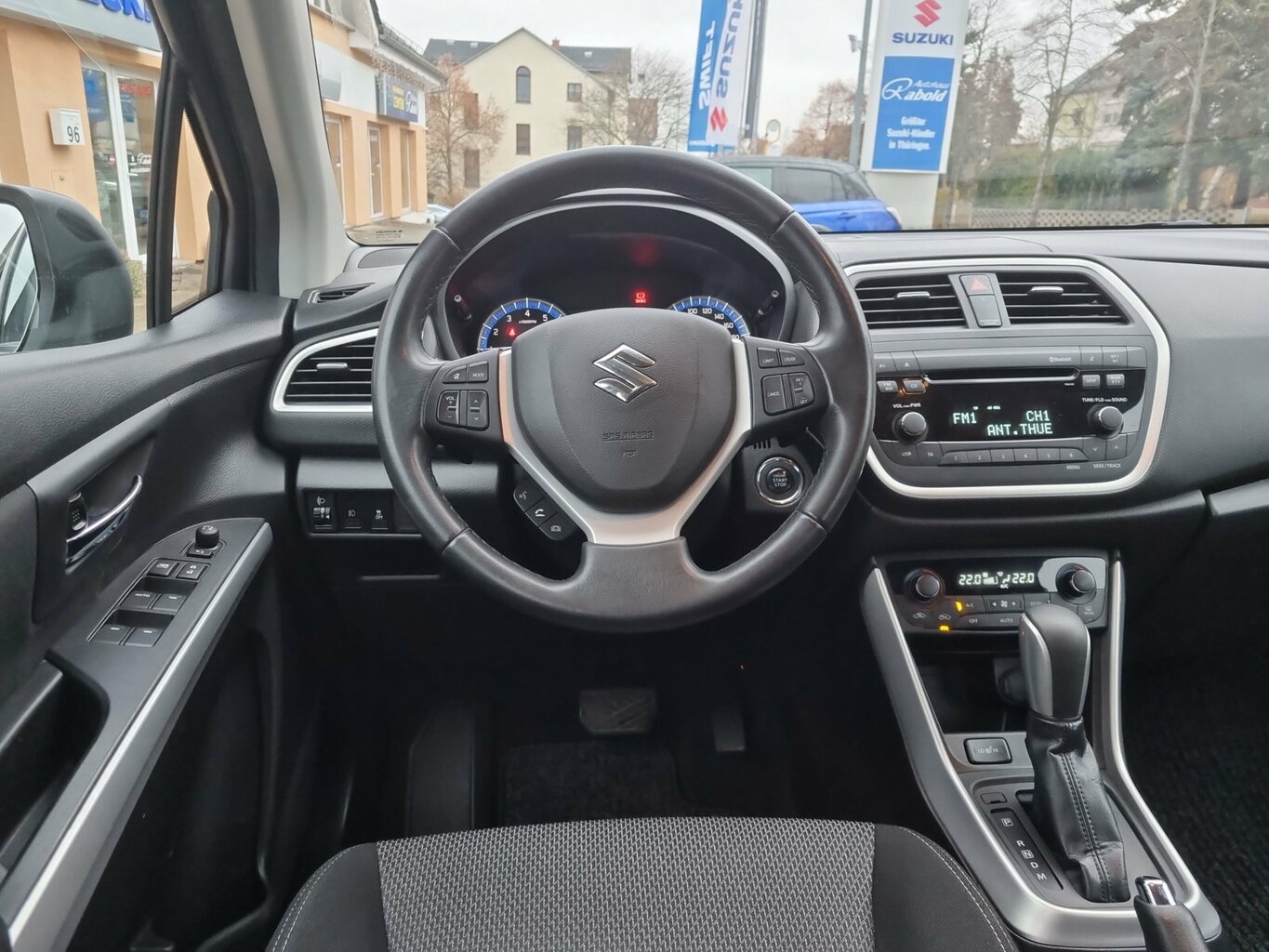 Fahrzeugabbildung Suzuki SX4 S-Cross Comfort *2. Hand* Automatik...