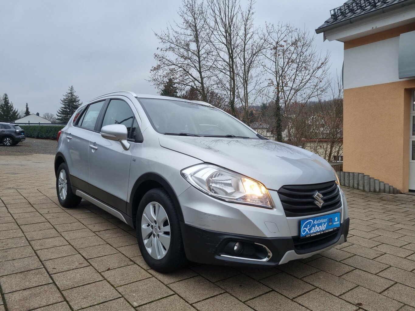 Fahrzeugabbildung Suzuki SX4 S-Cross Comfort *2. Hand* Automatik...