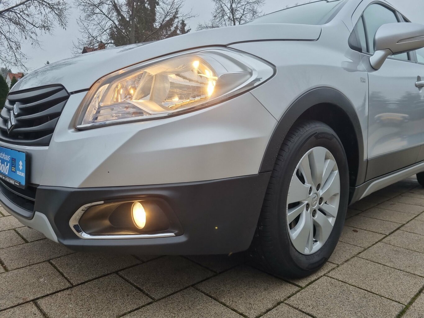 Fahrzeugabbildung Suzuki SX4 S-Cross Comfort *2. Hand* Automatik...