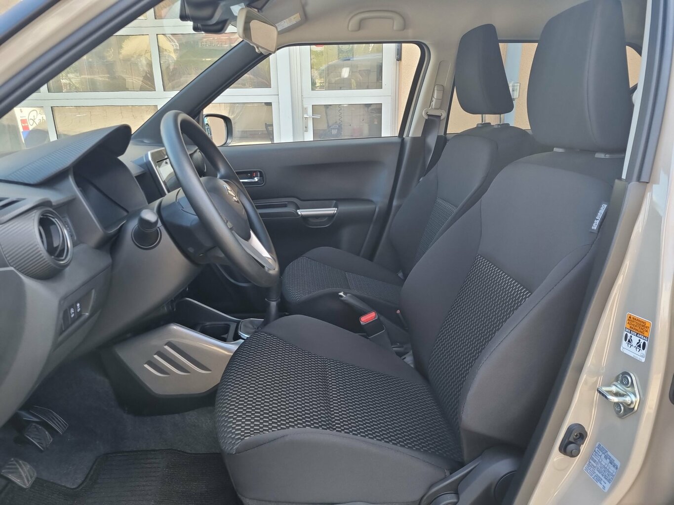 Fahrzeugabbildung Suzuki Ignis Comfort *Hybrid* *Jahreswagen* PDC...