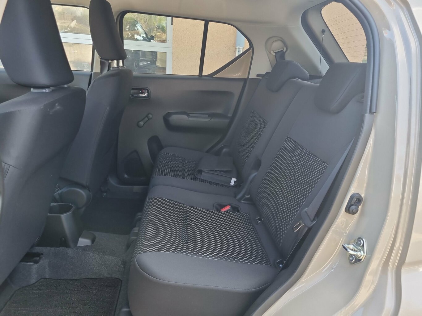 Fahrzeugabbildung Suzuki Ignis Comfort *Hybrid* *Jahreswagen* PDC...