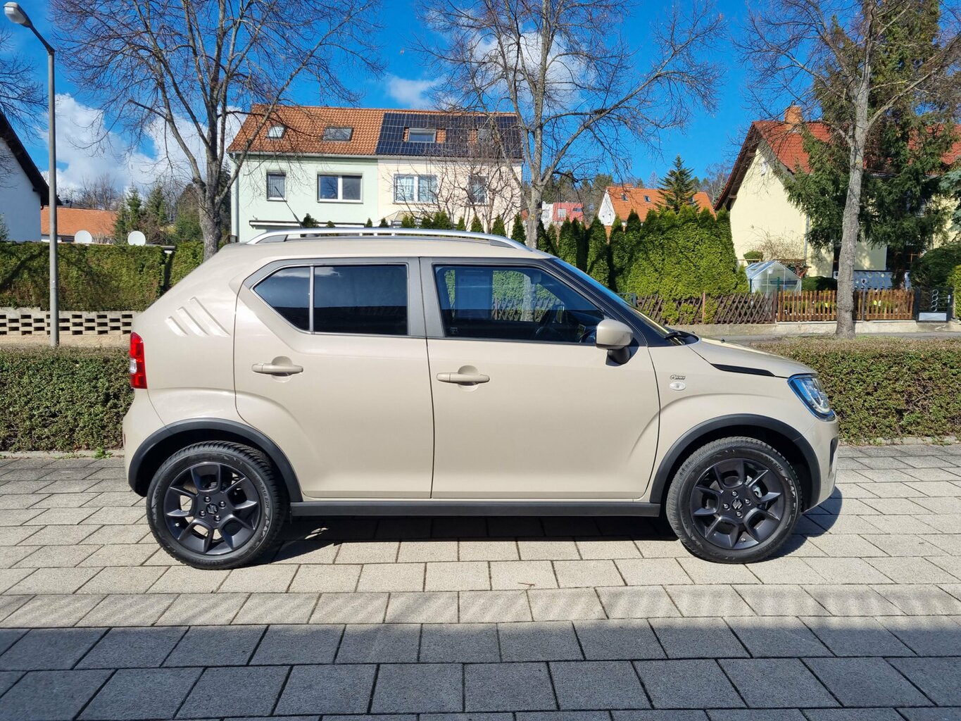 Fahrzeugabbildung Suzuki Ignis Comfort *Hybrid* *Jahreswagen* PDC...