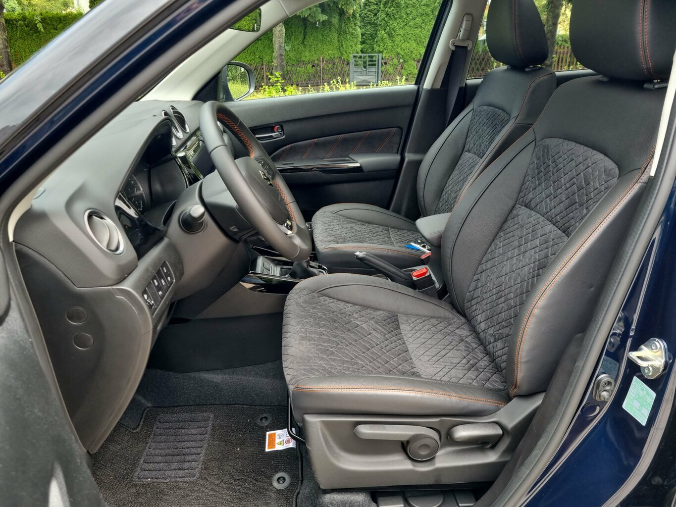 Fahrzeugabbildung Suzuki Vitara 1.4 Comfort+ X-ITE | 8 Jahre Garantie...