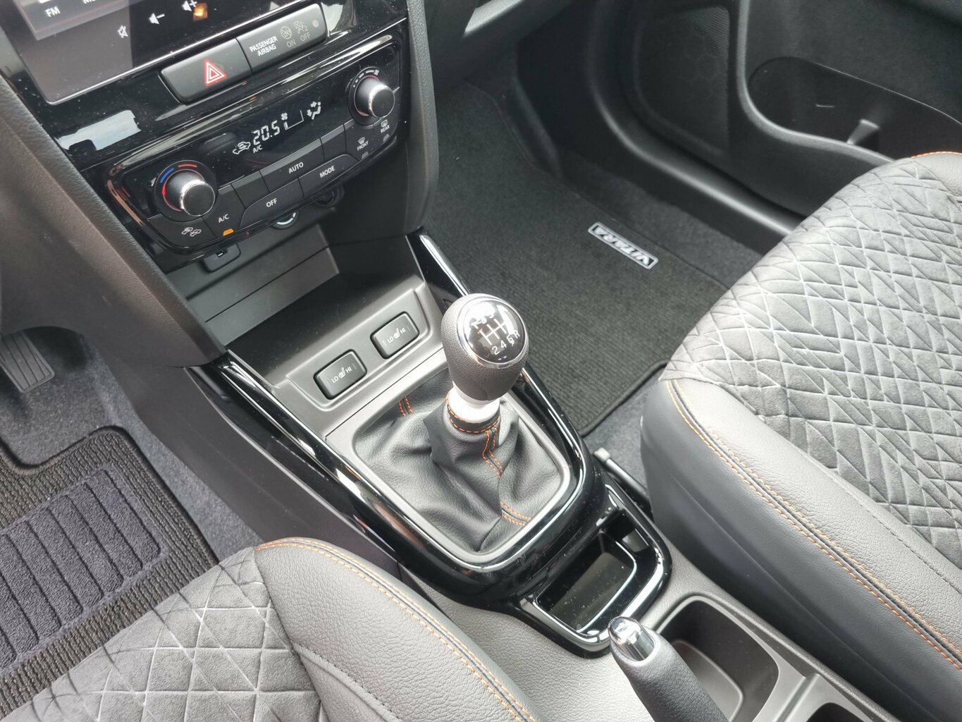 Fahrzeugabbildung Suzuki Vitara 1.4 Comfort+ X-ITE | 8 Jahre Garantie...