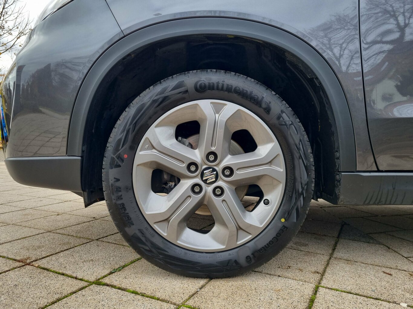 Fahrzeugabbildung Suzuki Vitara 1.4 Comfort+ PLUS 4x4 Hybrid...