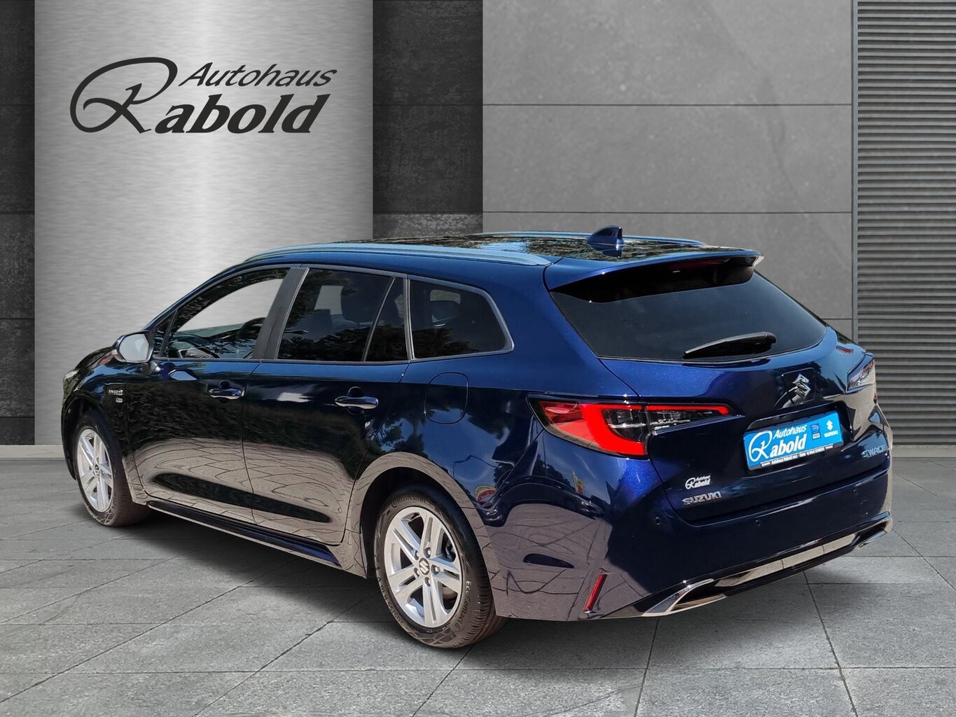 Fahrzeugabbildung Suzuki Swace Automatik Hybrid Comfort+ Navi