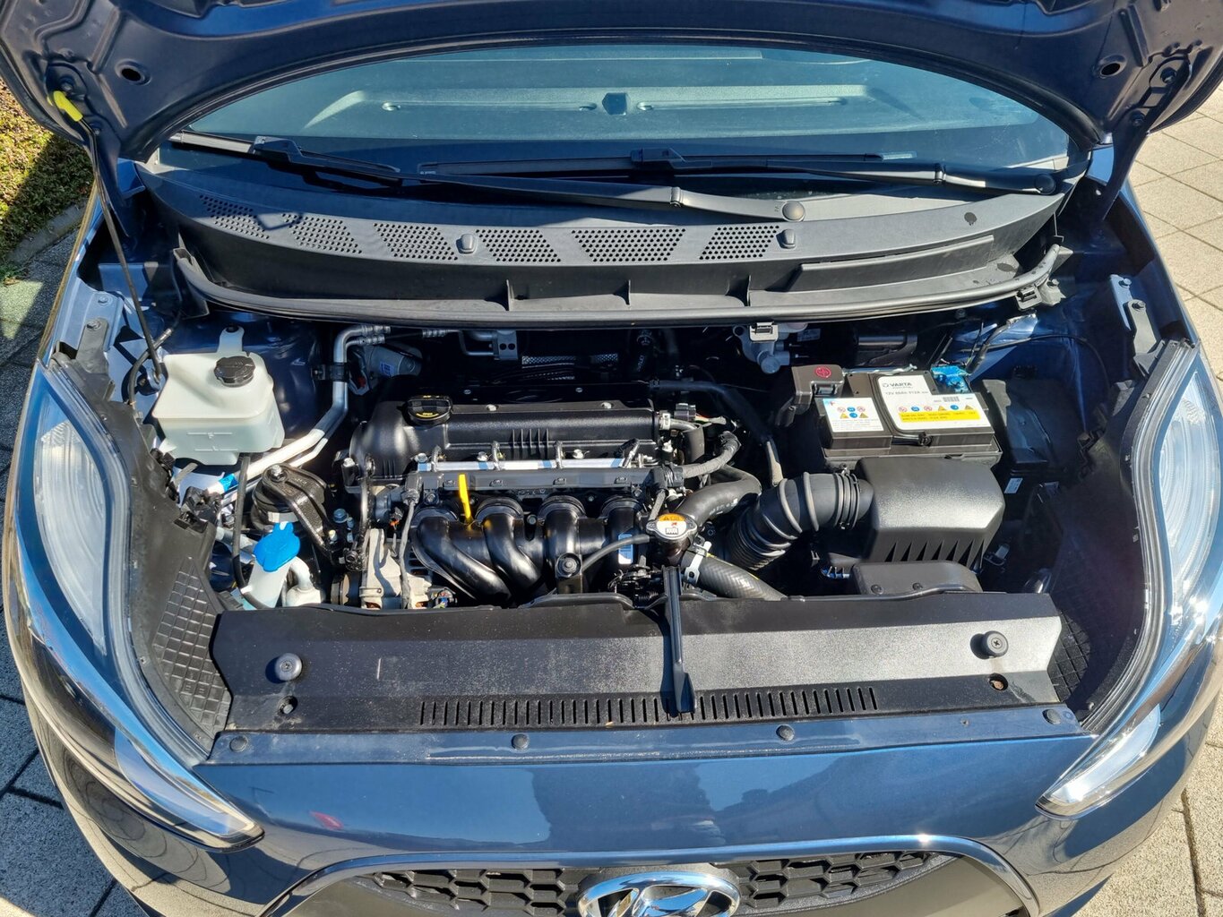 Fahrzeugabbildung Hyundai ix20 1. Hand *Scheckheft* *TOP Zustand*