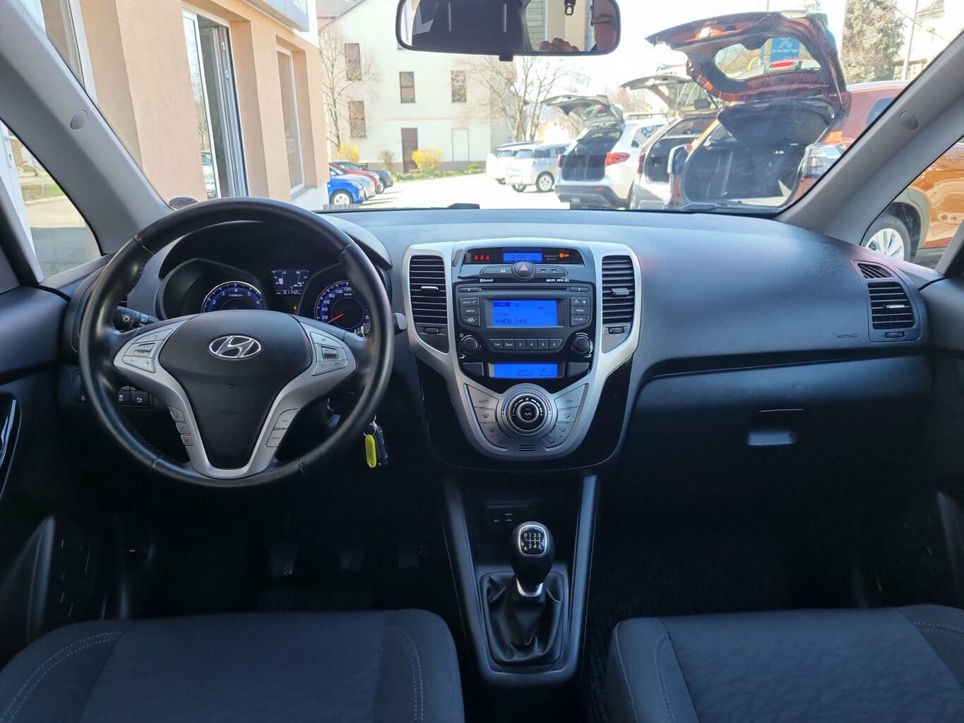 Fahrzeugabbildung Hyundai ix20 1. Hand *Scheckheft* *TOP Zustand*