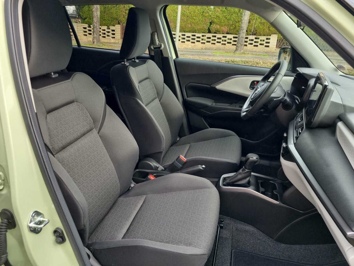 Fahrzeugabbildung Suzuki Swift Comfort+ *AUTOMATIK*...