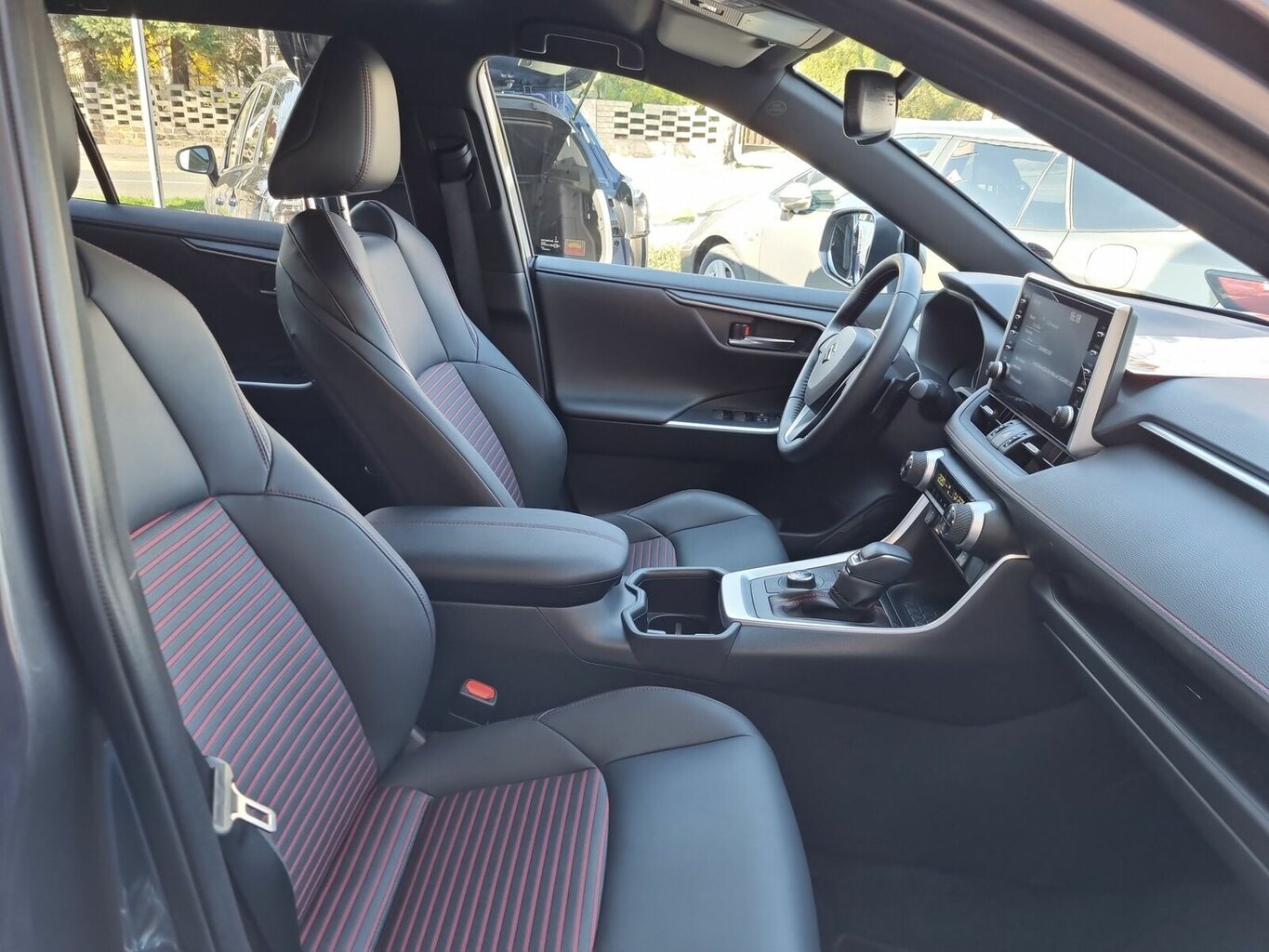 Fahrzeugabbildung Suzuki Across 2.5 Plug-In Hybrid (baugleich RAV 4)