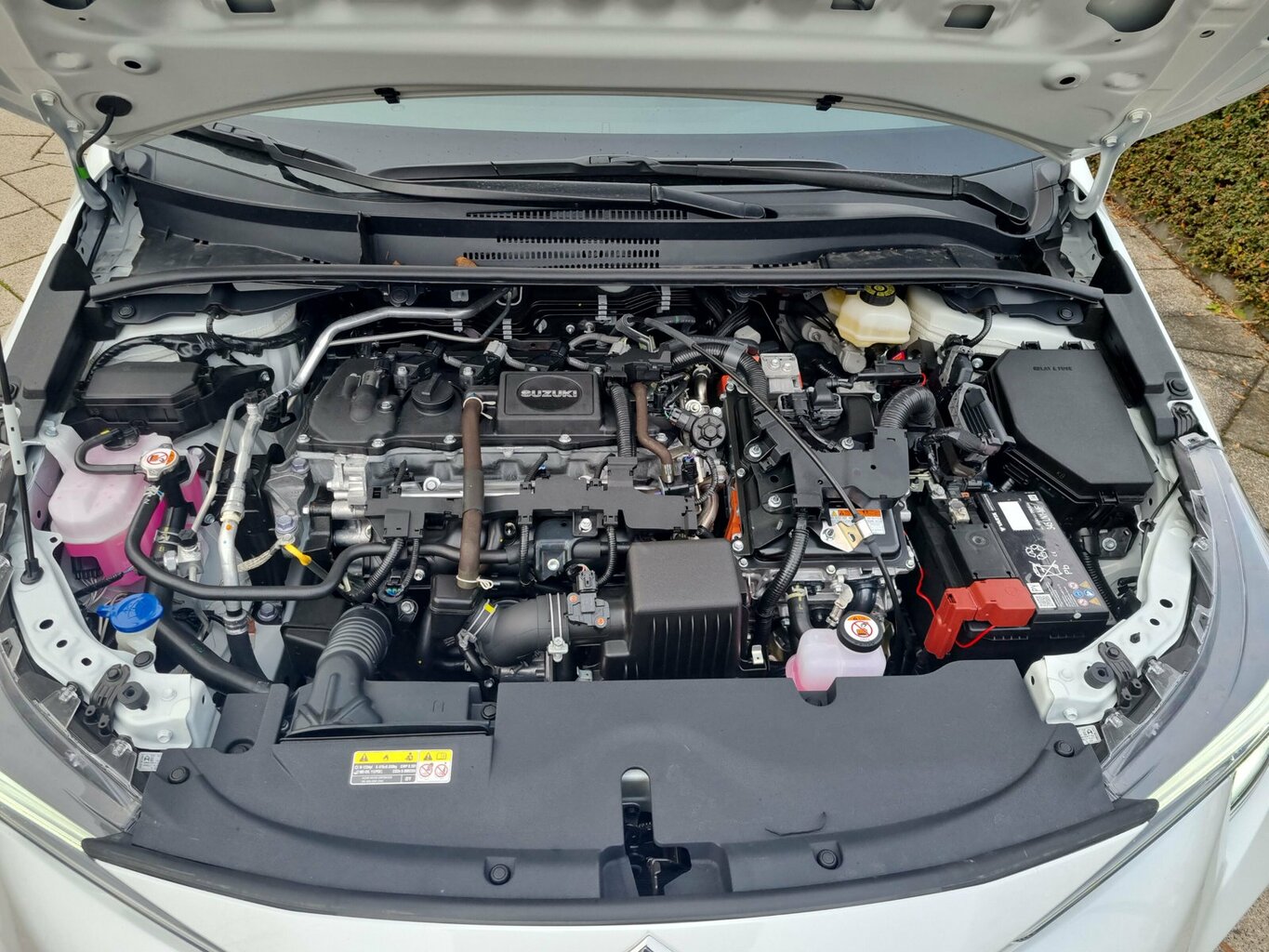 Fahrzeugabbildung Suzuki Swace Automatik Voll-Hybrid Comfort+ *LED*...