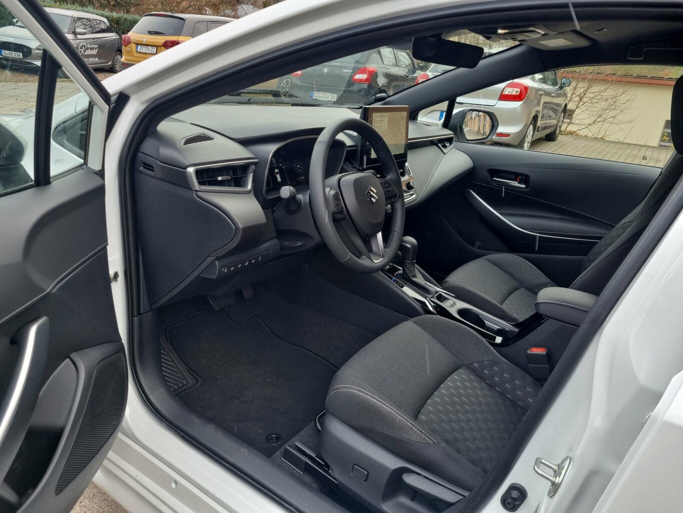 Fahrzeugabbildung Suzuki Swace Automatik Voll-Hybrid Comfort+ *LED*...