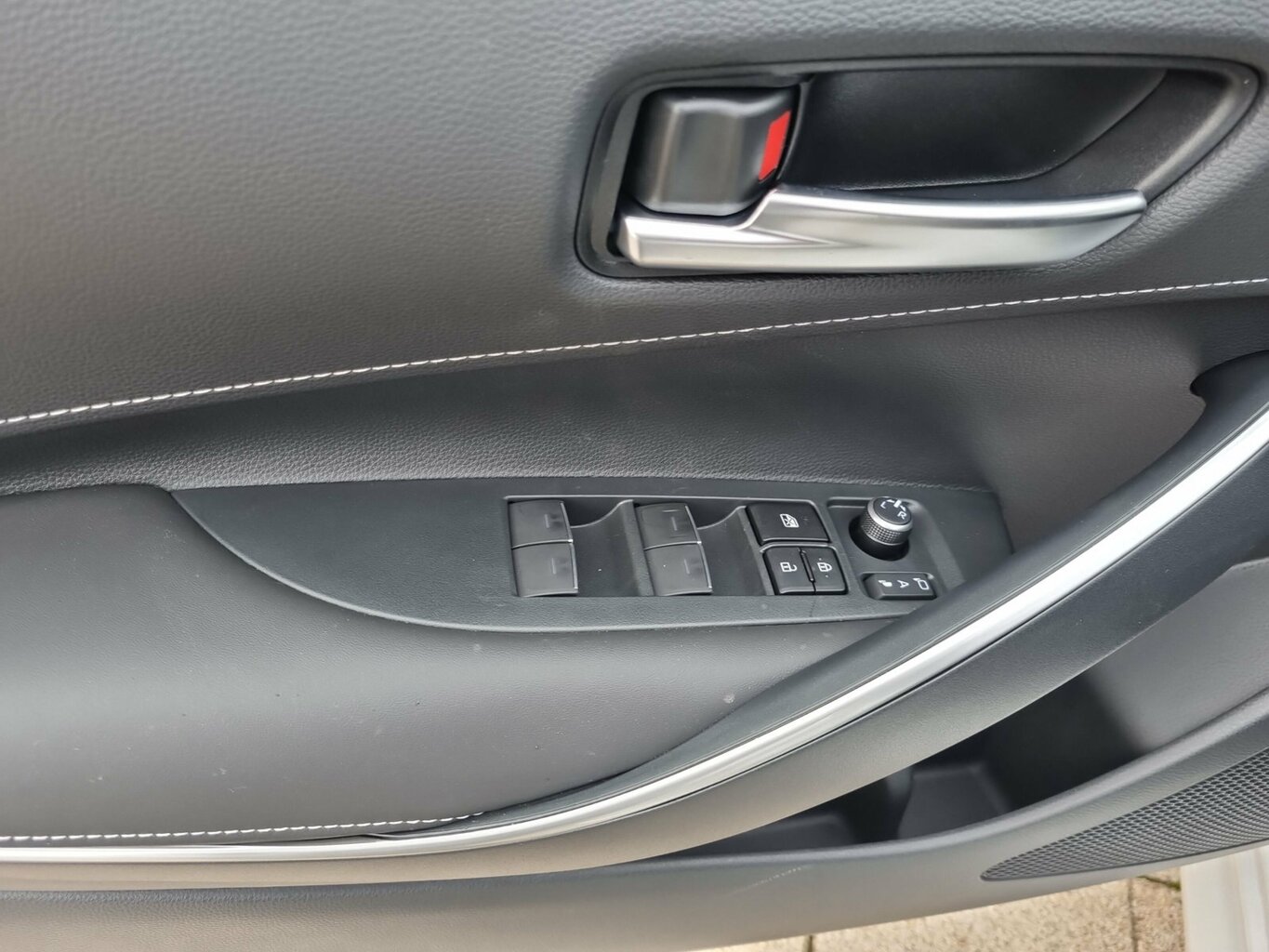 Fahrzeugabbildung Suzuki Swace Automatik Voll-Hybrid Comfort+ *LED*...