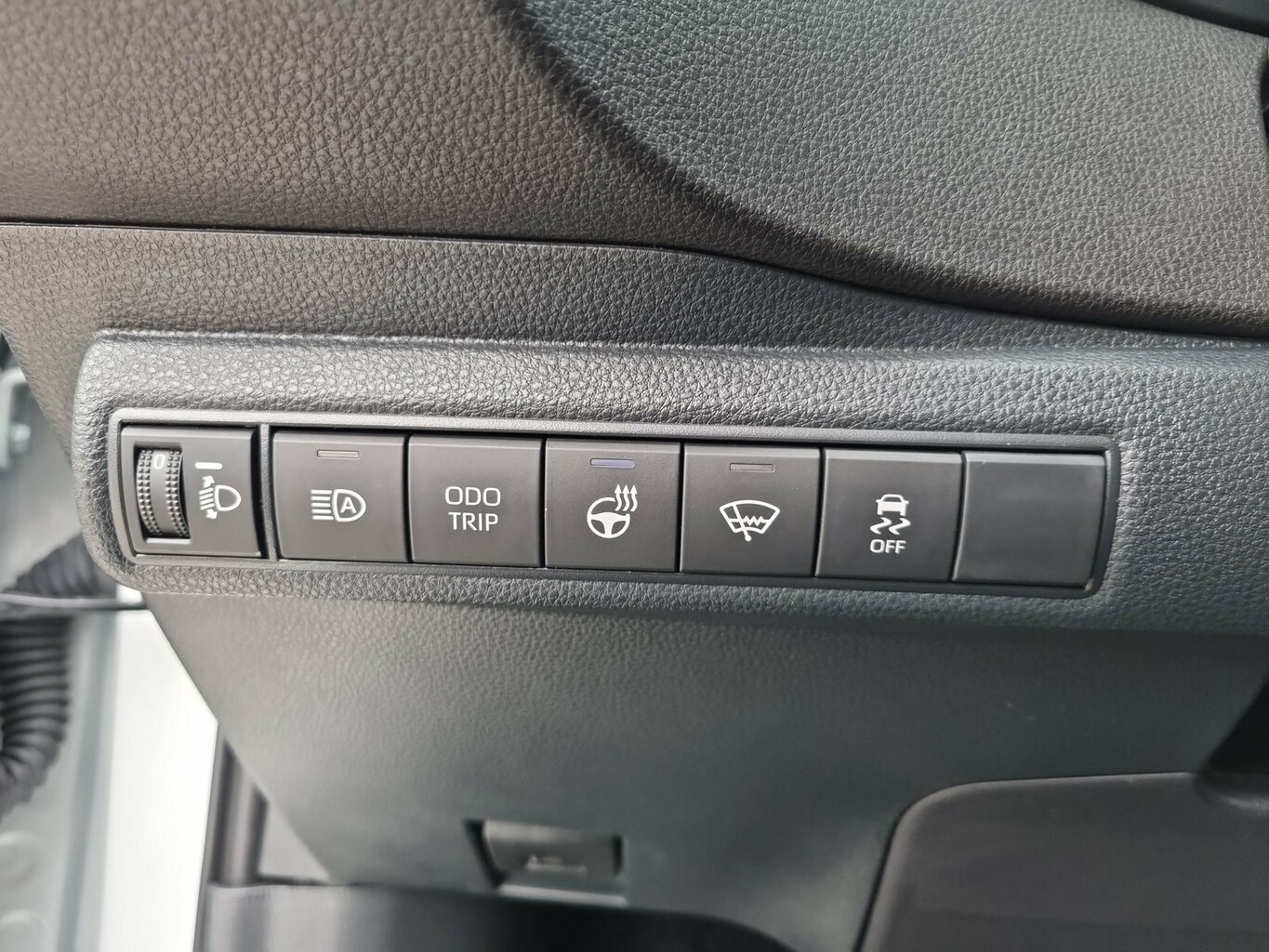Fahrzeugabbildung Suzuki Swace Automatik Voll-Hybrid Comfort+ *LED*...