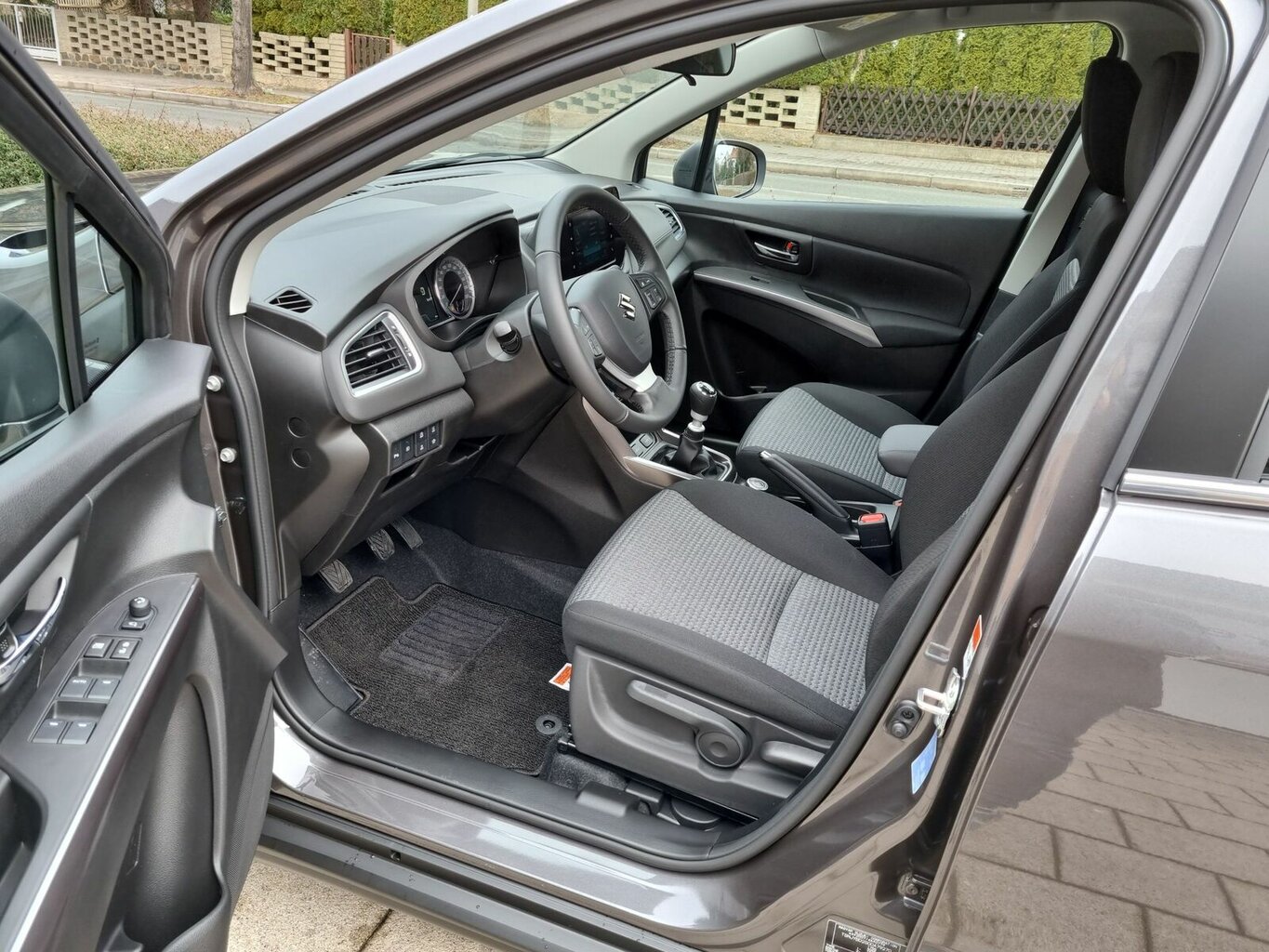 Fahrzeugabbildung Suzuki S-Cross Comfort