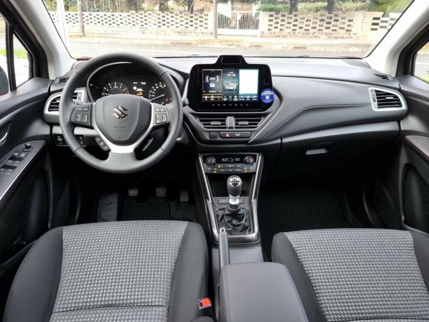 Fahrzeugabbildung Suzuki S-Cross Comfort