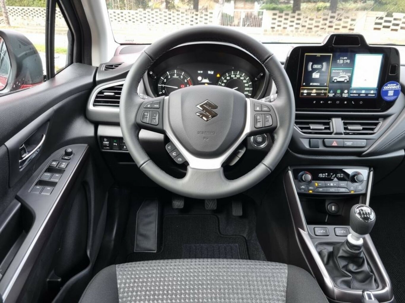 Fahrzeugabbildung Suzuki S-Cross Comfort