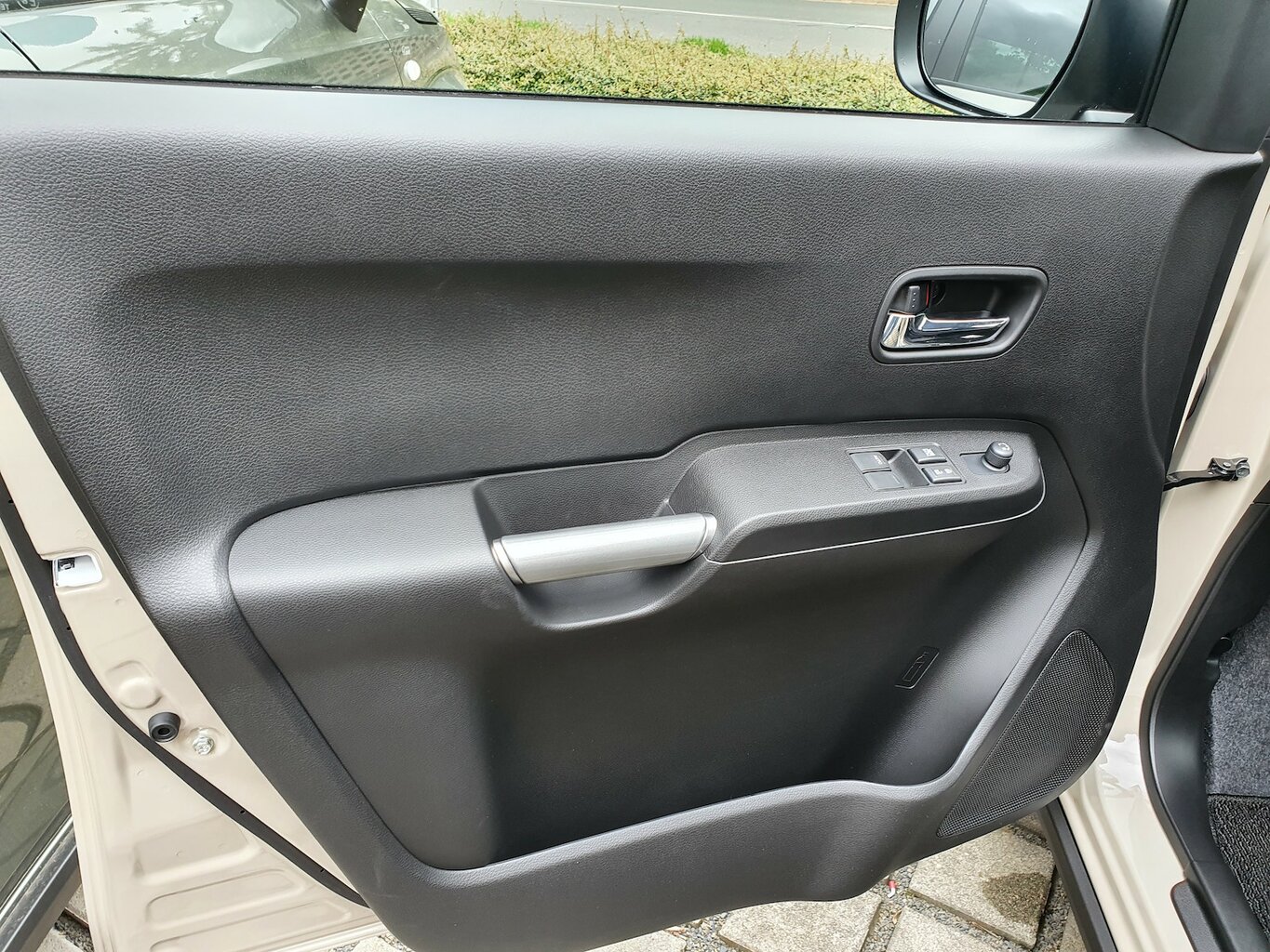 Fahrzeugabbildung Suzuki Ignis Comfort *Hybrid* 1. Hand