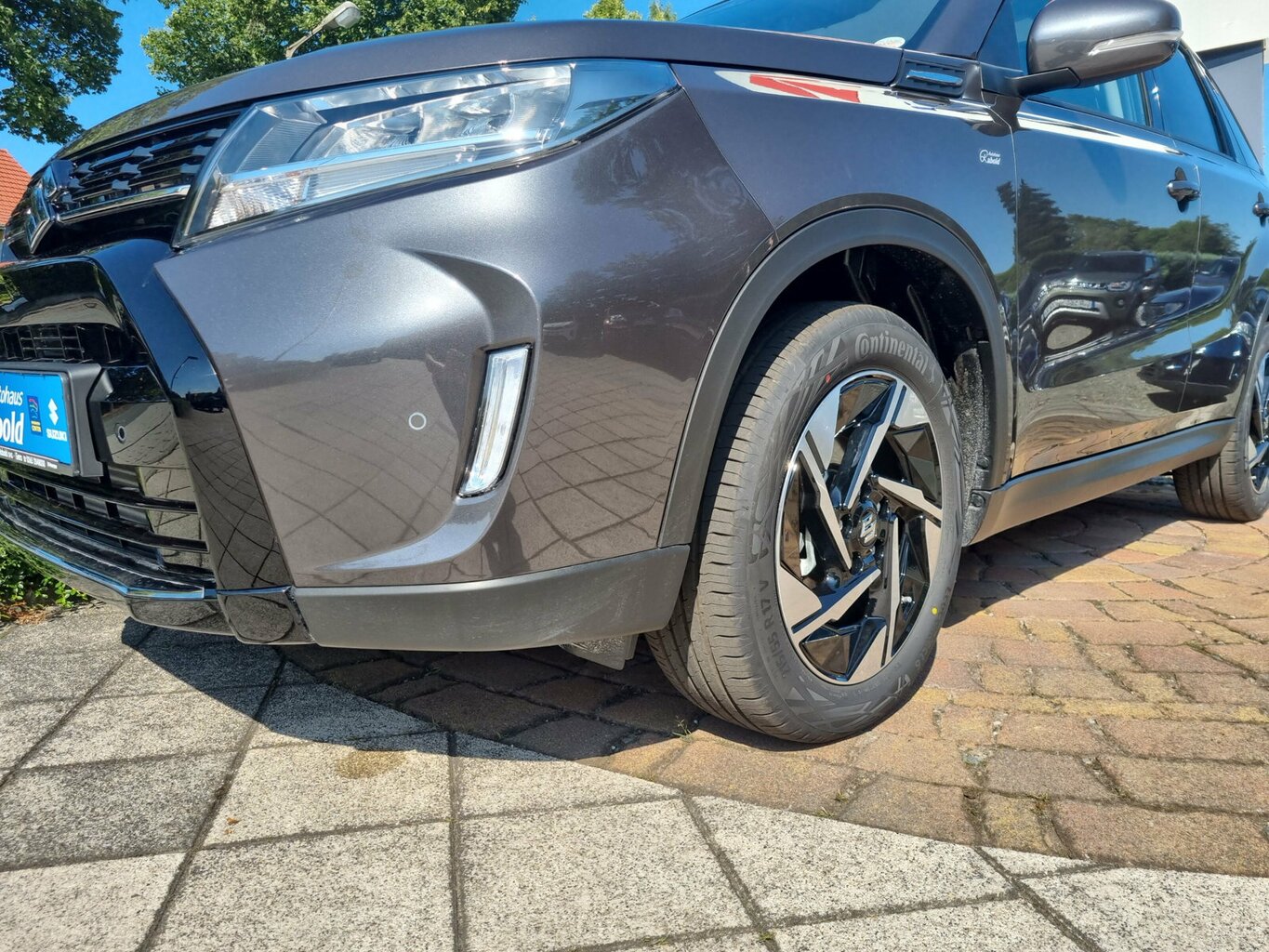 Fahrzeugabbildung Suzuki Vitara 1.4 Comfort+ 4x4 Hybrid