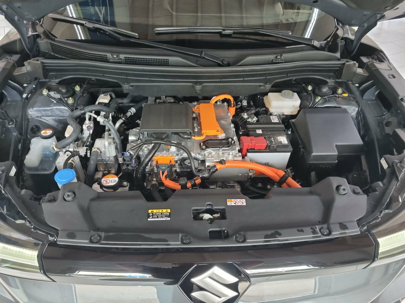 Fahrzeugabbildung Suzuki e VITARA 128 kW eAxle Comfort *8 Jahre Garantie*...