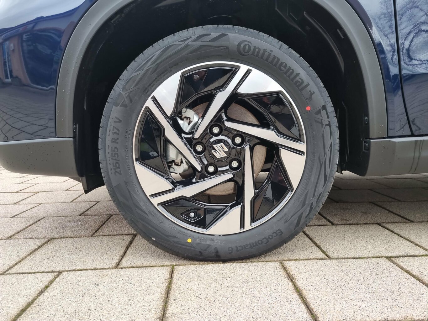 Fahrzeugabbildung Suzuki Vitara 1.4 Comfort+ 4x4 Hybrid