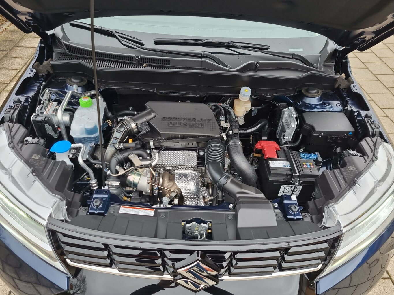 Fahrzeugabbildung Suzuki Vitara 1.4 Comfort+ 4x4 Hybrid