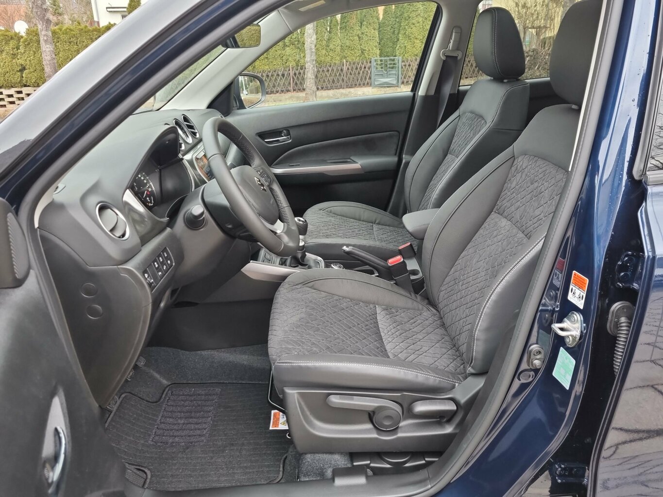 Fahrzeugabbildung Suzuki Vitara 1.4 Comfort+ 4x4 Hybrid